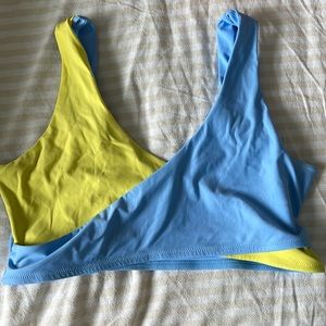 Fabletics excellent condition swim/sports bra no padding
